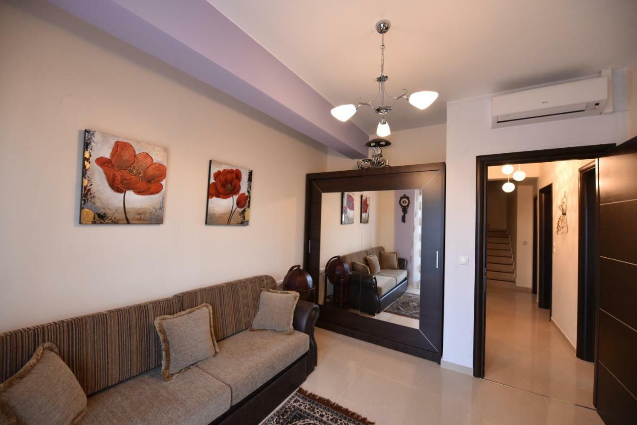 Artisti Elena Apartment Paralía Екстериор снимка